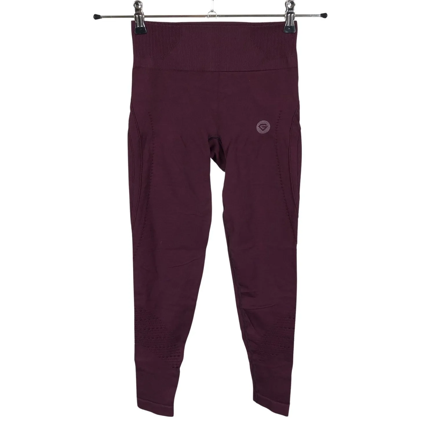 Naisten urheilutrikoot, koko W24